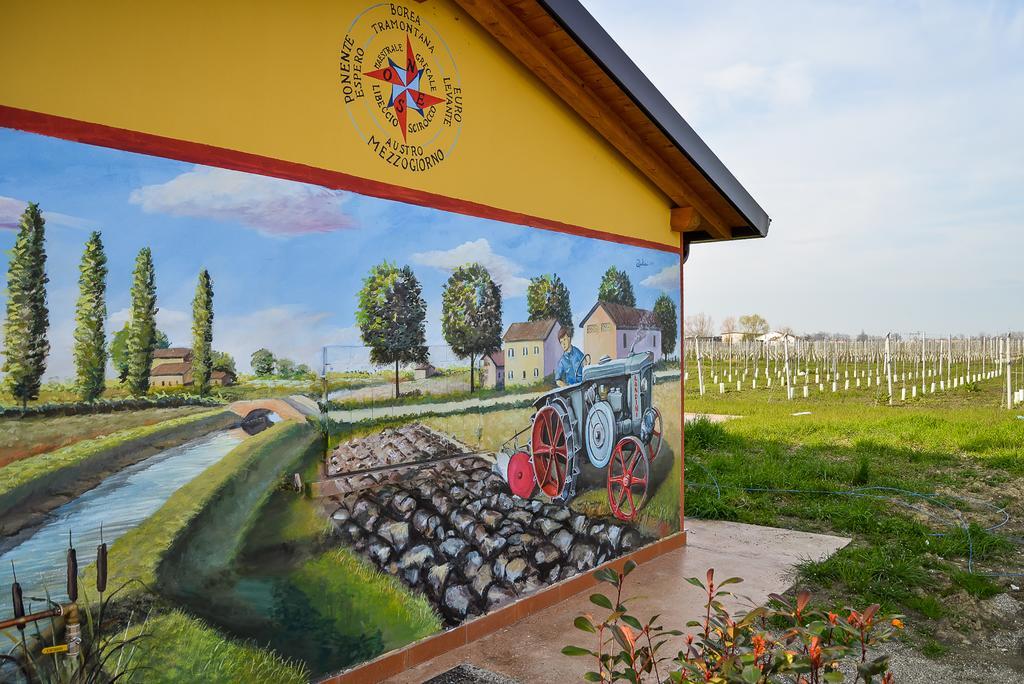Agriturismo La Brezza Castelnovo di Sotto Esterno foto