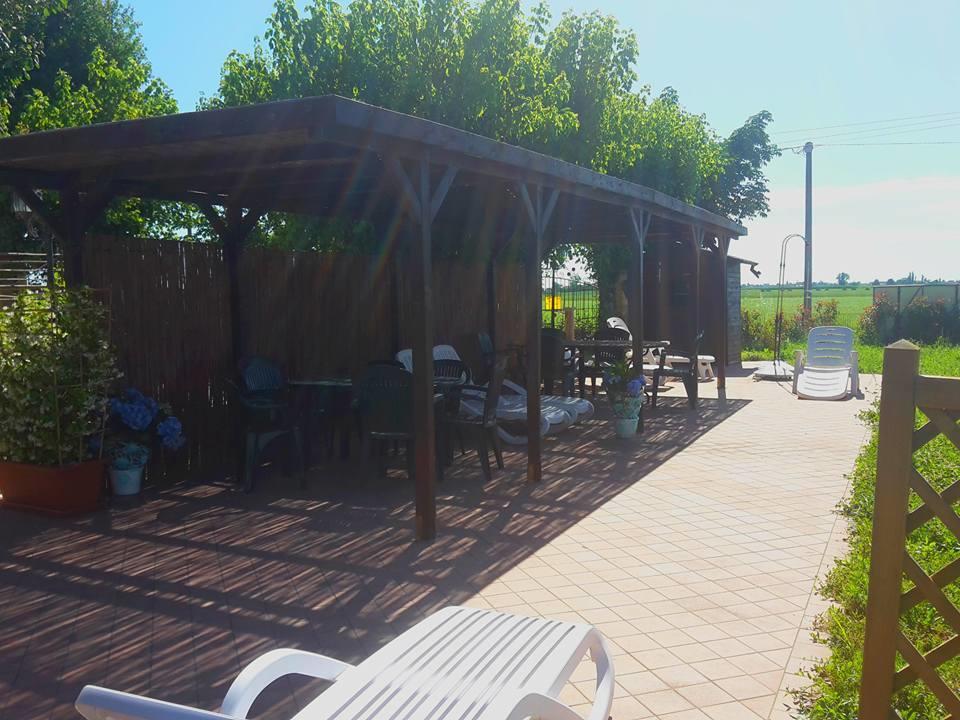 Agriturismo La Brezza Castelnovo di Sotto Esterno foto
